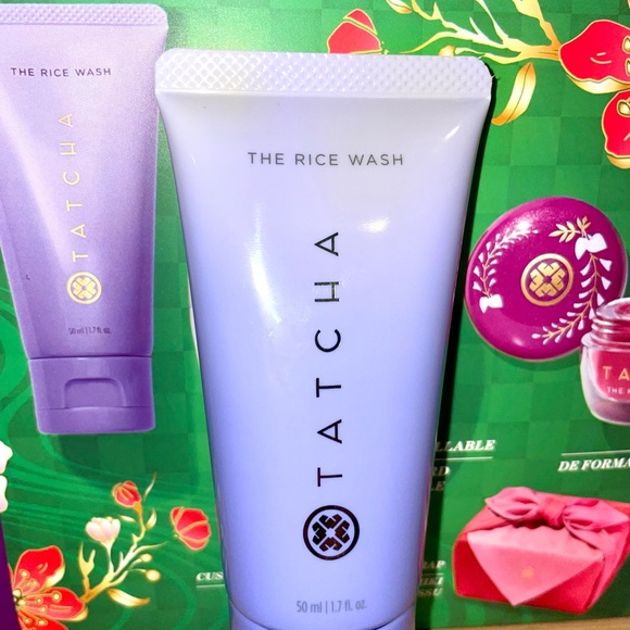 Tatcha Dewy Skin Care Set The Rice Wash/Kissu Lip Mask/Furoshiki Gift Wrap New - Picture 2 of 15